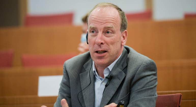 christophe-brognauxex-boston-consulting-group-javier-arias-770x420.jpg