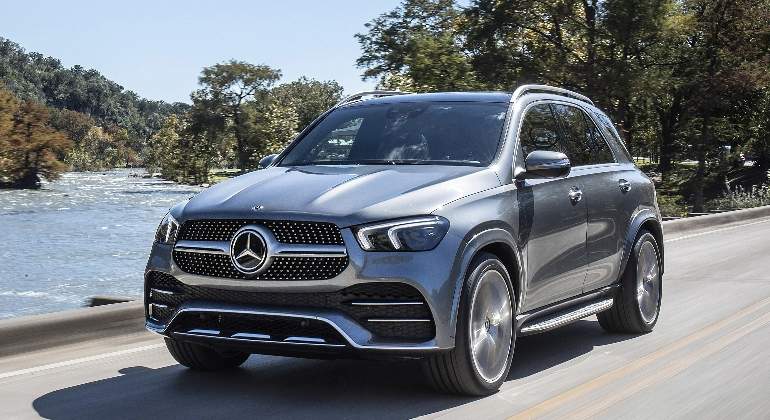 mercedes-benz-gle-2019-01.jpg