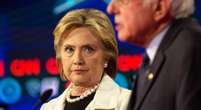clinton-bernie-sanders.jpg