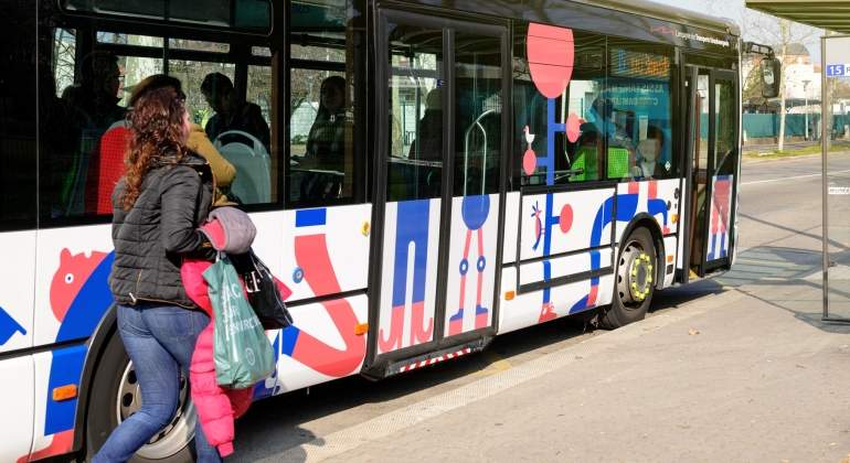 Francia-autobus-Dreamstime.jpg