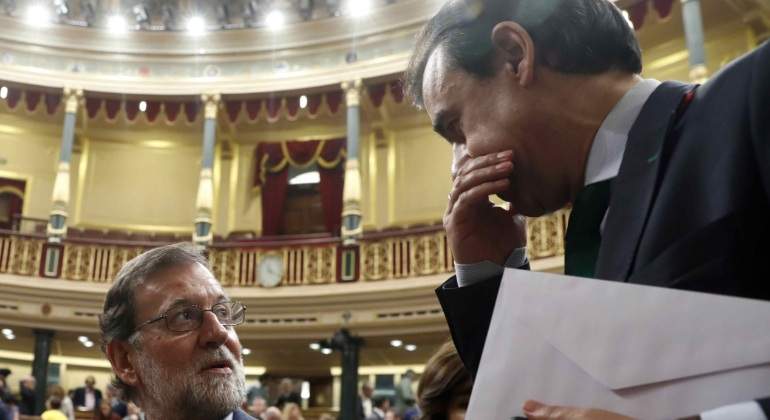 rajoy-maillo-congreso-efe.jpg