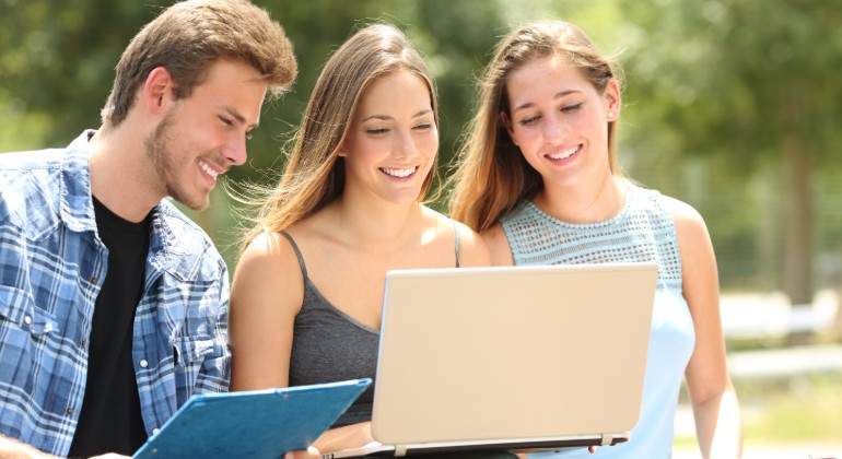 estudiantes-formacion.jpg
