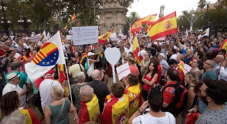 protesta-ciudadanos-lazos-bcn-efe.jpg