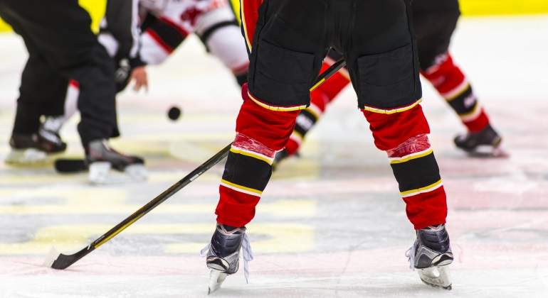 hockey-sobre-hielo-770x420-dreamstime.jpg