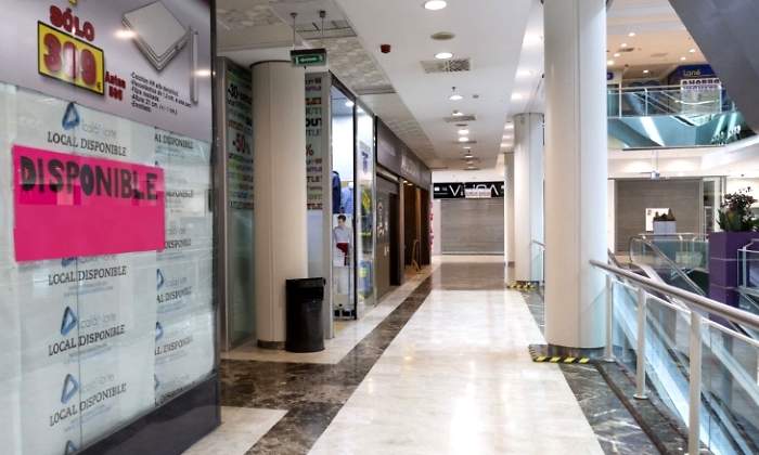centro-comercial-locales-cerrados.jpg