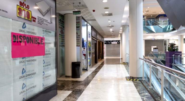 centro-comercial-locales-cerrados.jpg