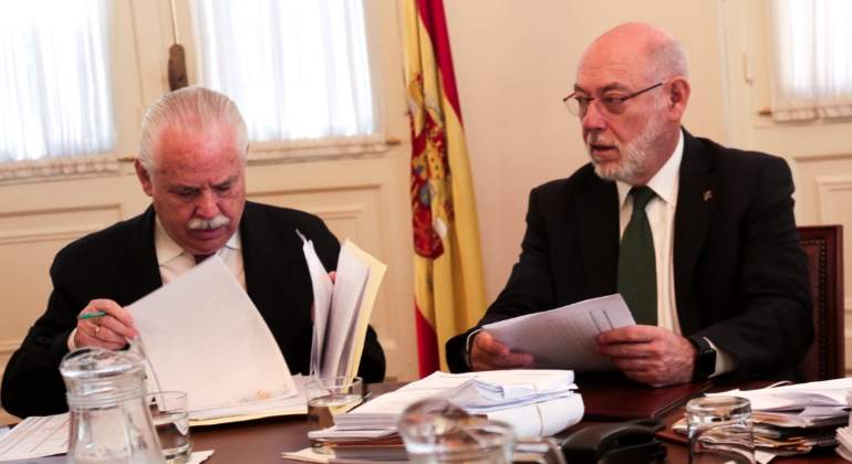navajas-maza-fiscales-elisa-senra.jpg
