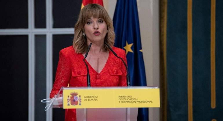 pilar-alegria.jpg