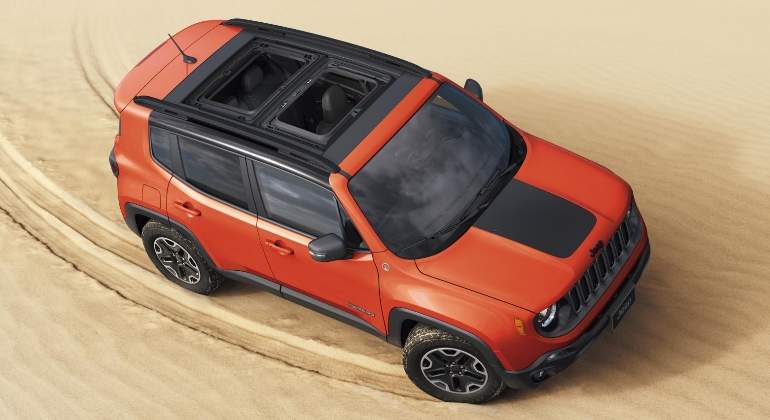 jeep-renegade-2018-01.jpg