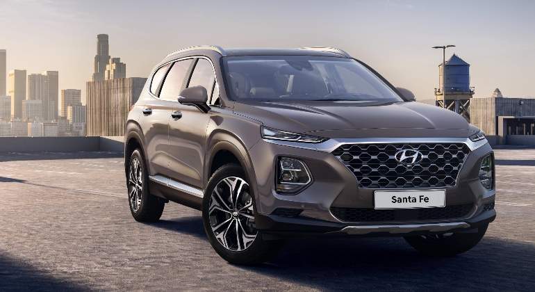hyundai-santa-fe-2018-01.jpg