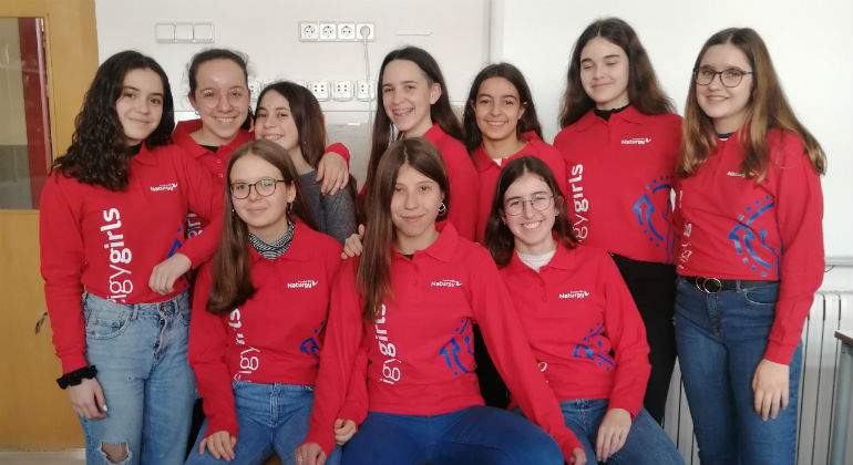 Efigy-Girls-Instituto-Juan-Manuel-Zafra-de-Barcelona-2-defini.jpg