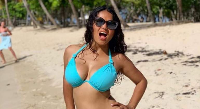 salma-hayek-bikini-cumpleanos-770.jpg