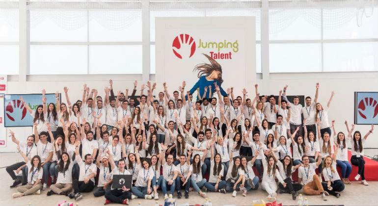 jumping11111111111111.jpg