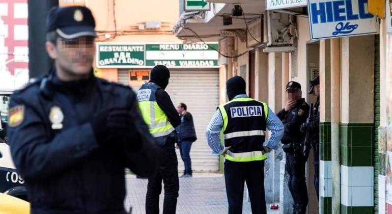 policia-palma-mallorca-detenido-ei-19abril2016-efe.jpg