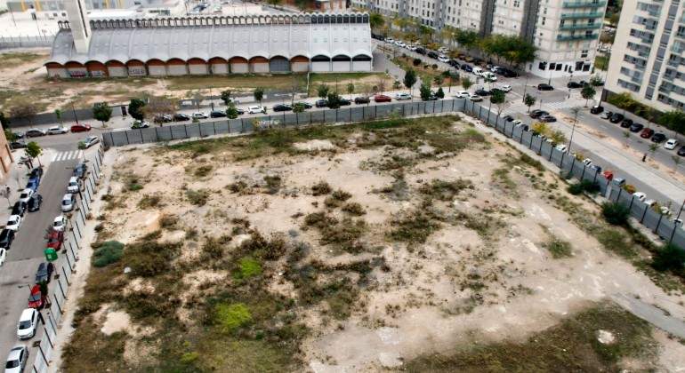 Vista del solar donde est prevista la construcin de la Ciudad Tributaria de la AEAT en Valencia GUILLERMO LUCAS
