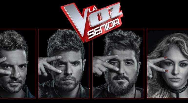 lavoz-senior-coaches.jpg