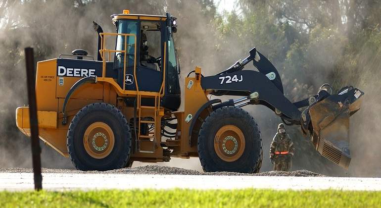 deere-tractor-pala.jpg