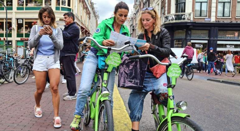 holanda-amsterdam-turistas-dreams.jpg