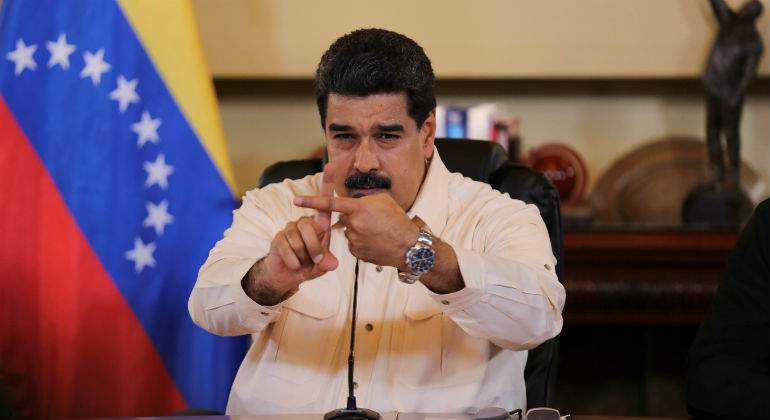 maduro-manos-bandera.jpg