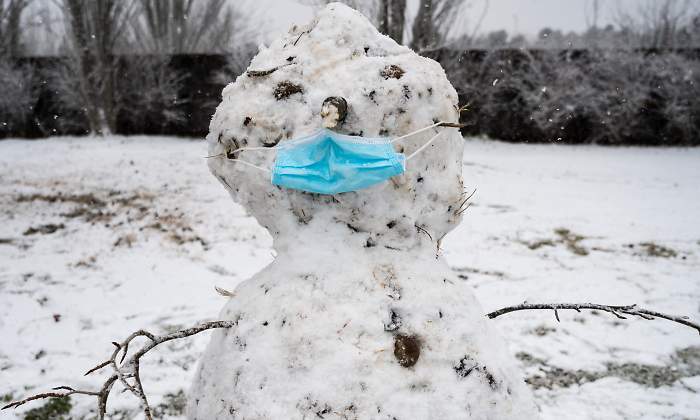 muneco-nieve-mascarilla-getty.jpg
