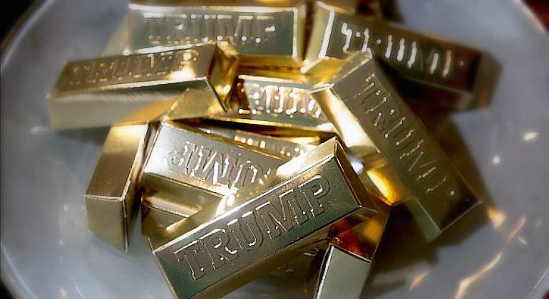 Oro-falso-Trump.jpg