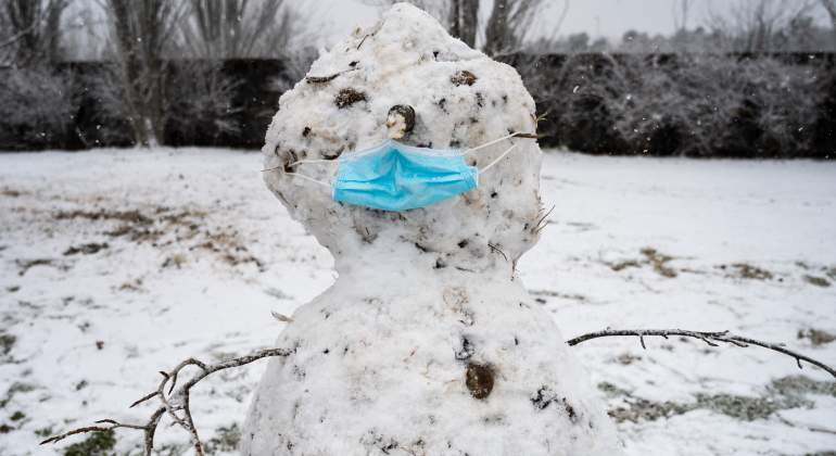 muneco-nieve-mascarilla-getty.jpg