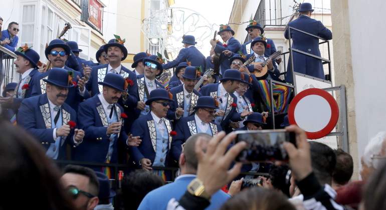 carnaval-2022-cuando-es-fechas-cadiz-tenerife-laspalmas-ep.jpg