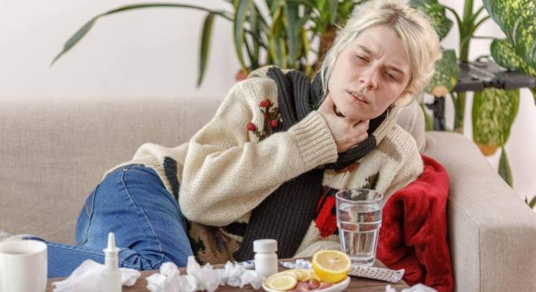 catarro-gripe-mujer-alamy.jpg