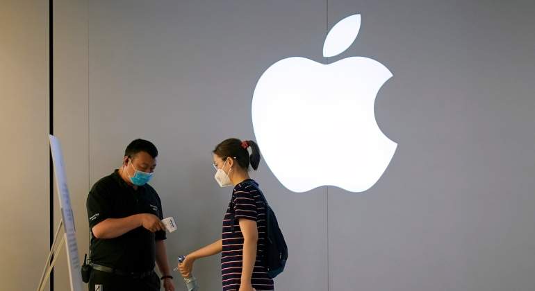 apple-mascarillas-coronavirus-logo-reuters.jpg