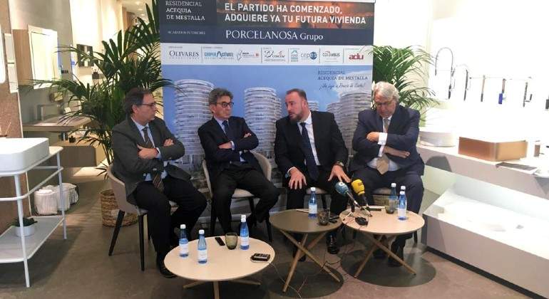 Jos Luis Santa Isabel Hctor Colonques Juan Casares y Javier Barrachina EE
