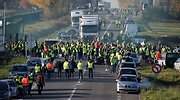 Las protestas de los chalecos amarillos costarán una décima de PIB a Francia