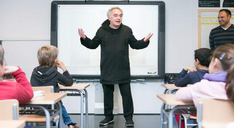 ESCUELAS-CREATIVAS_FUNDACION-TELEFONICA_FERRAN-ADRIA11111111111.jpg