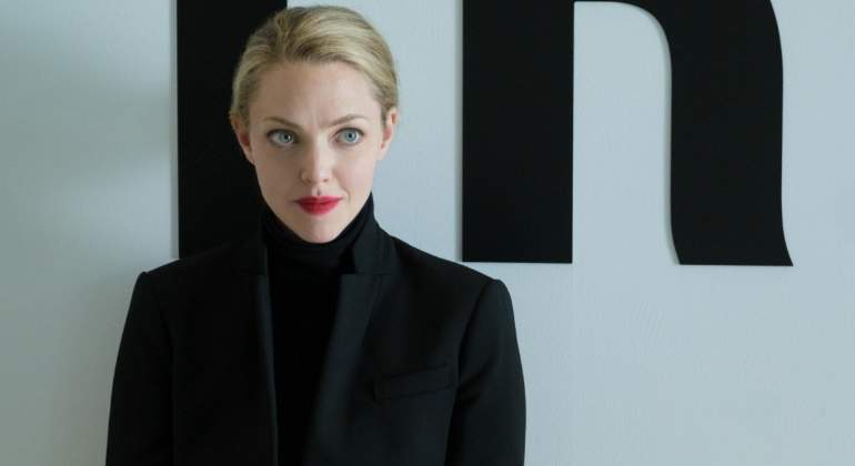 ELIZABETH-HOLMES.jpg