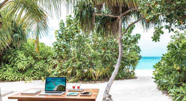 Oficina-tropical-de-Vakkaru-Maldives.jpg