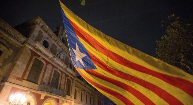 estelada-parlament-efe.jpg