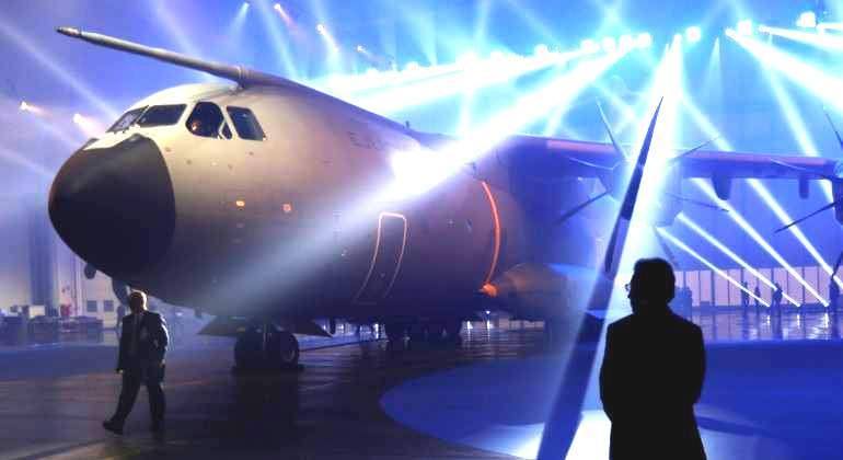 airbus-A400M-luces-reuters.jpg