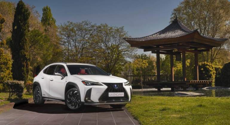 lexus-ux-250h-edicion-engawa.01.jpg