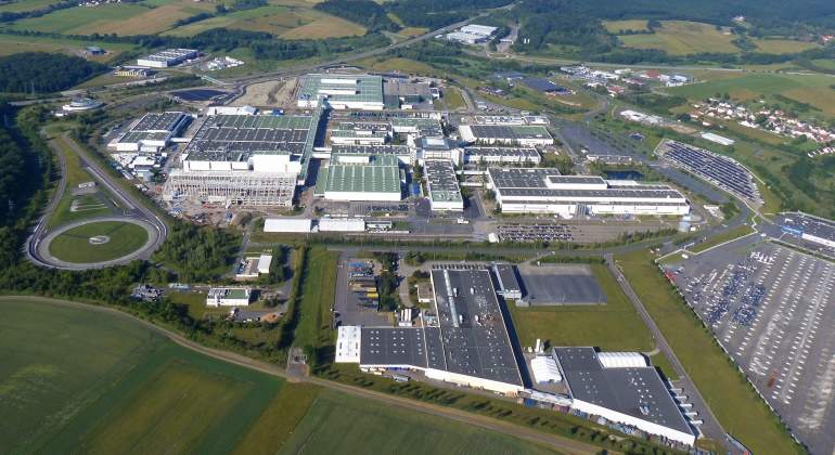 planta-de-mercedes-benz-en-francia.jpg