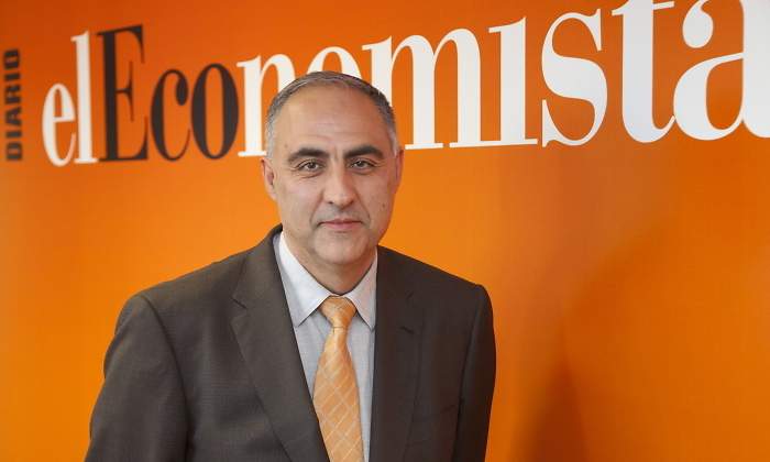 Amador G Ayora director del peridico elEconomista