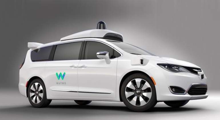 waymo-pacifica-2016-01.jpg