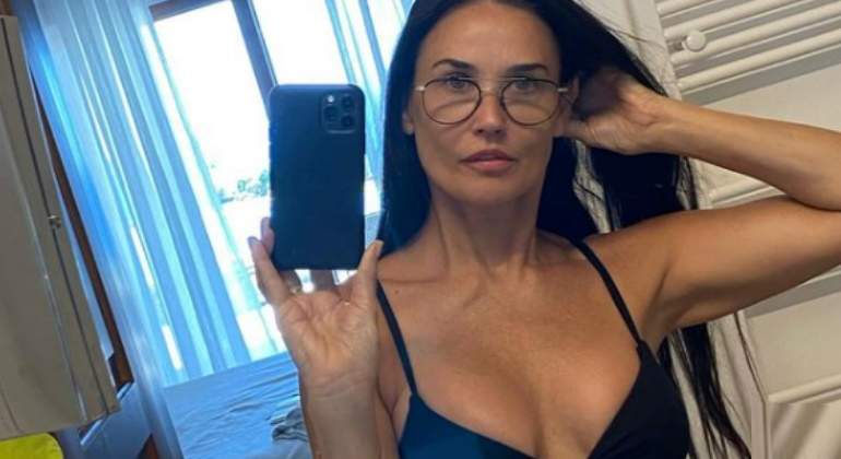 demi-moore-bikini-otro770.jpg