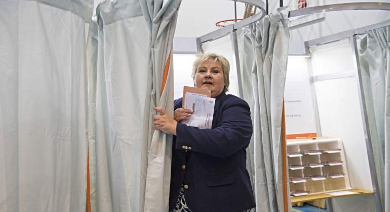 solberg-vota-elecciones-noruega-efe.jpg