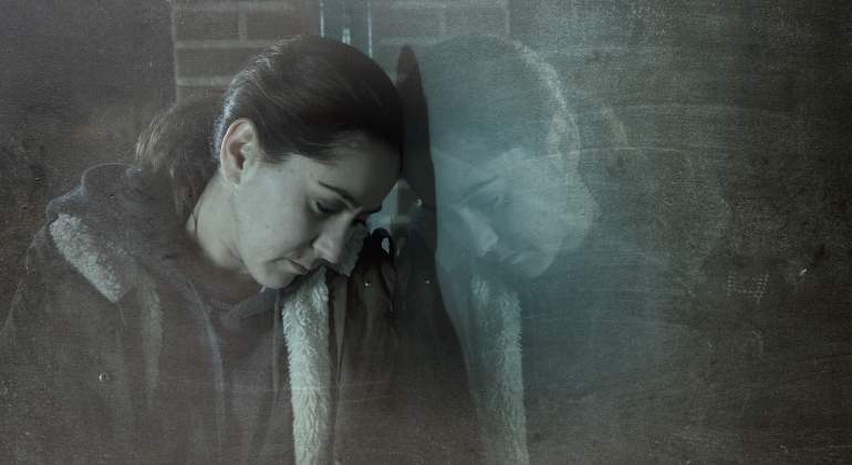 violencia-mujer-triste-pared-dreamstime.jpg