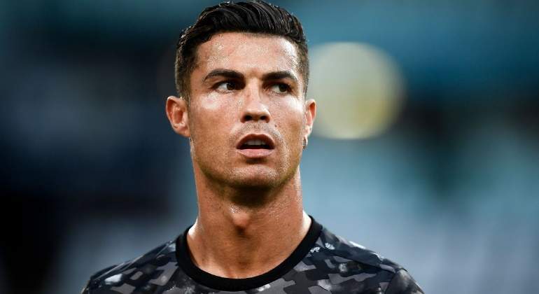 cristiano-ronaldo-save770.jpg