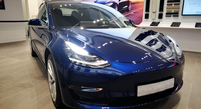tesla-model-3-espana-tienda-barcelona.jpg
