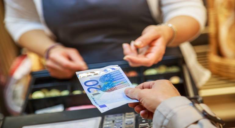 pago-metalico-istock.jpg