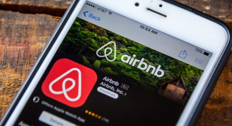 airbnb-logo-movil-dreamstime.jpg