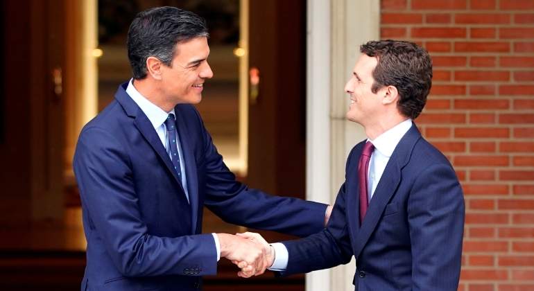 sanchez-casado-moncloa-6mayo19-reuters.jpg