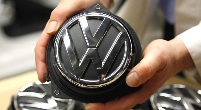 volkswagen-logo-dreamsteam.jpg