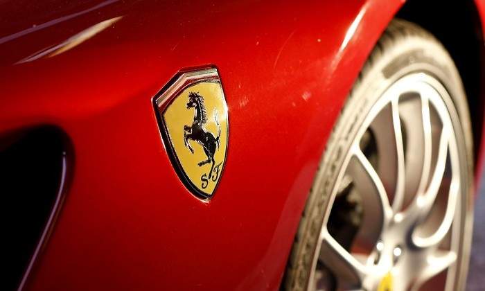 ferrari-dreamstime.jpg